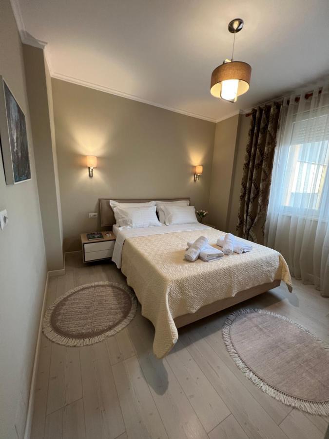 Grand New Bazaar Apartment ติรานา ภายนอก รูปภาพ