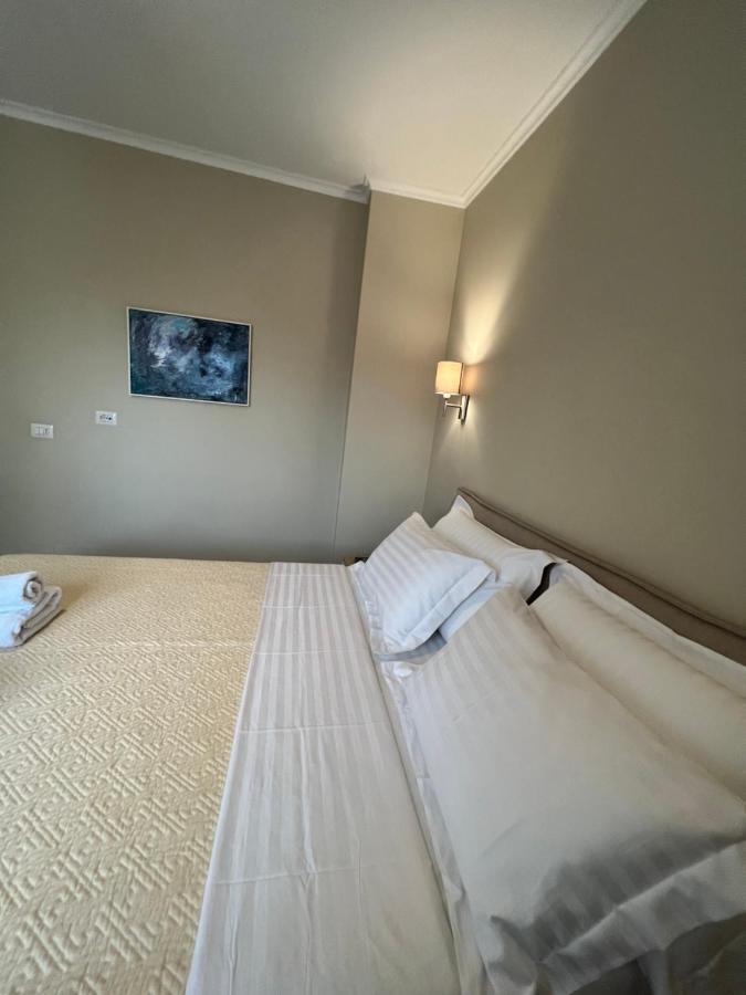 Grand New Bazaar Apartment ติรานา ภายนอก รูปภาพ